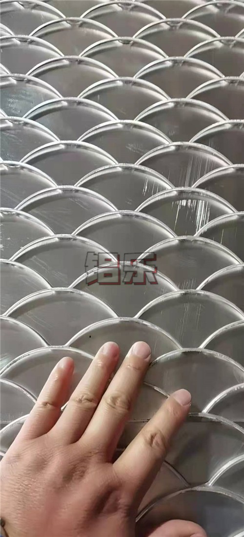 铝乐建材公司告诉大家轻松的订购高品质石纹铝单板